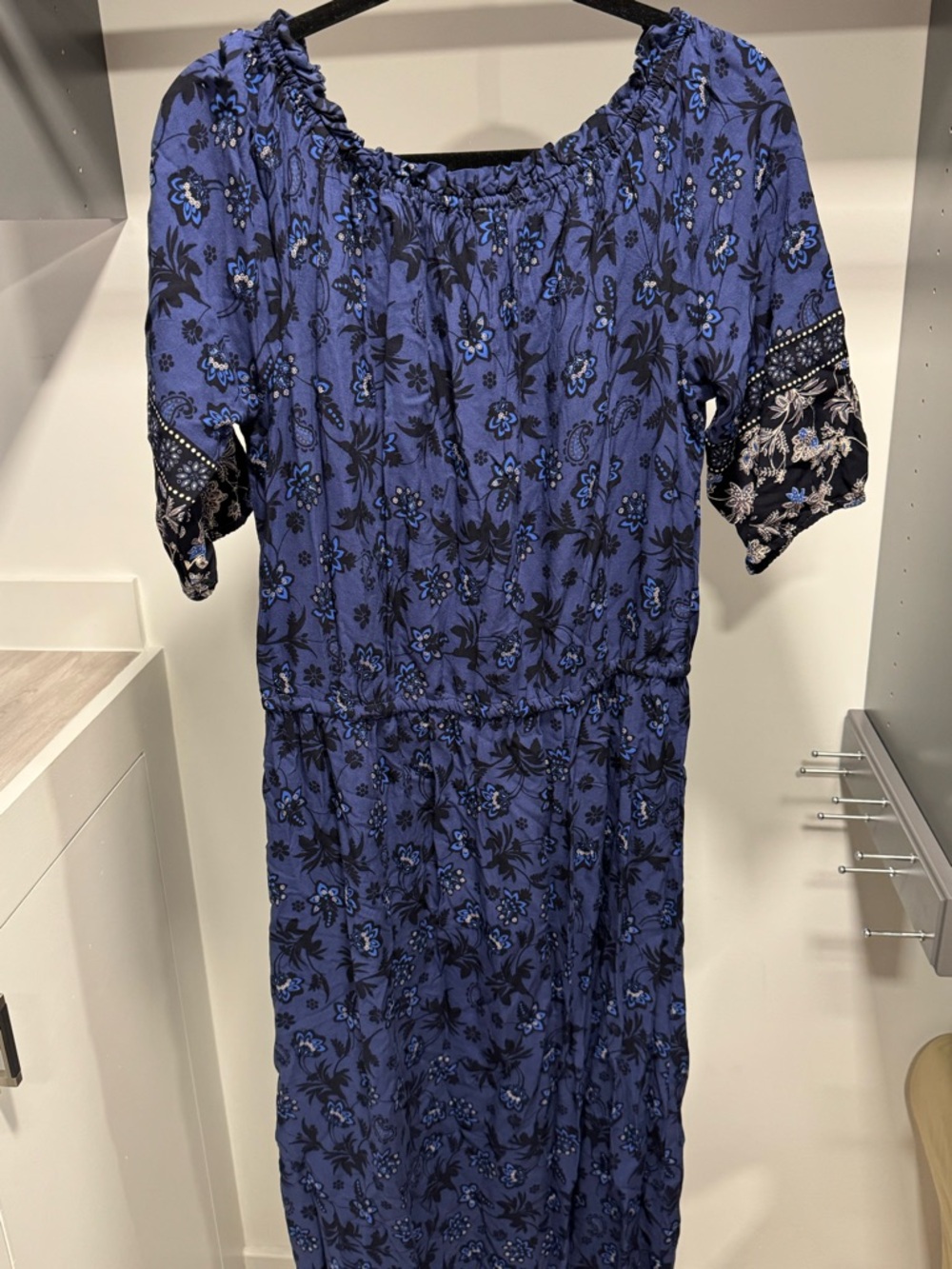 beachlunchlounge Navy Blue Floral Maxi Dress - Picture 4 of 7